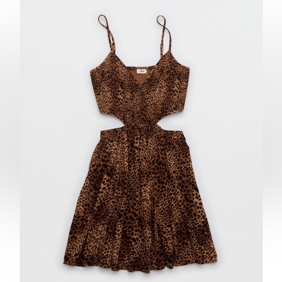 [Aerie] NWT Smocked Cut Out Mini Dress - Picture 3 of 6